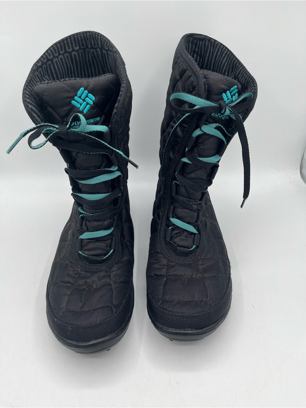 Columbia Black Quilted Winter Boots with Teal Laces